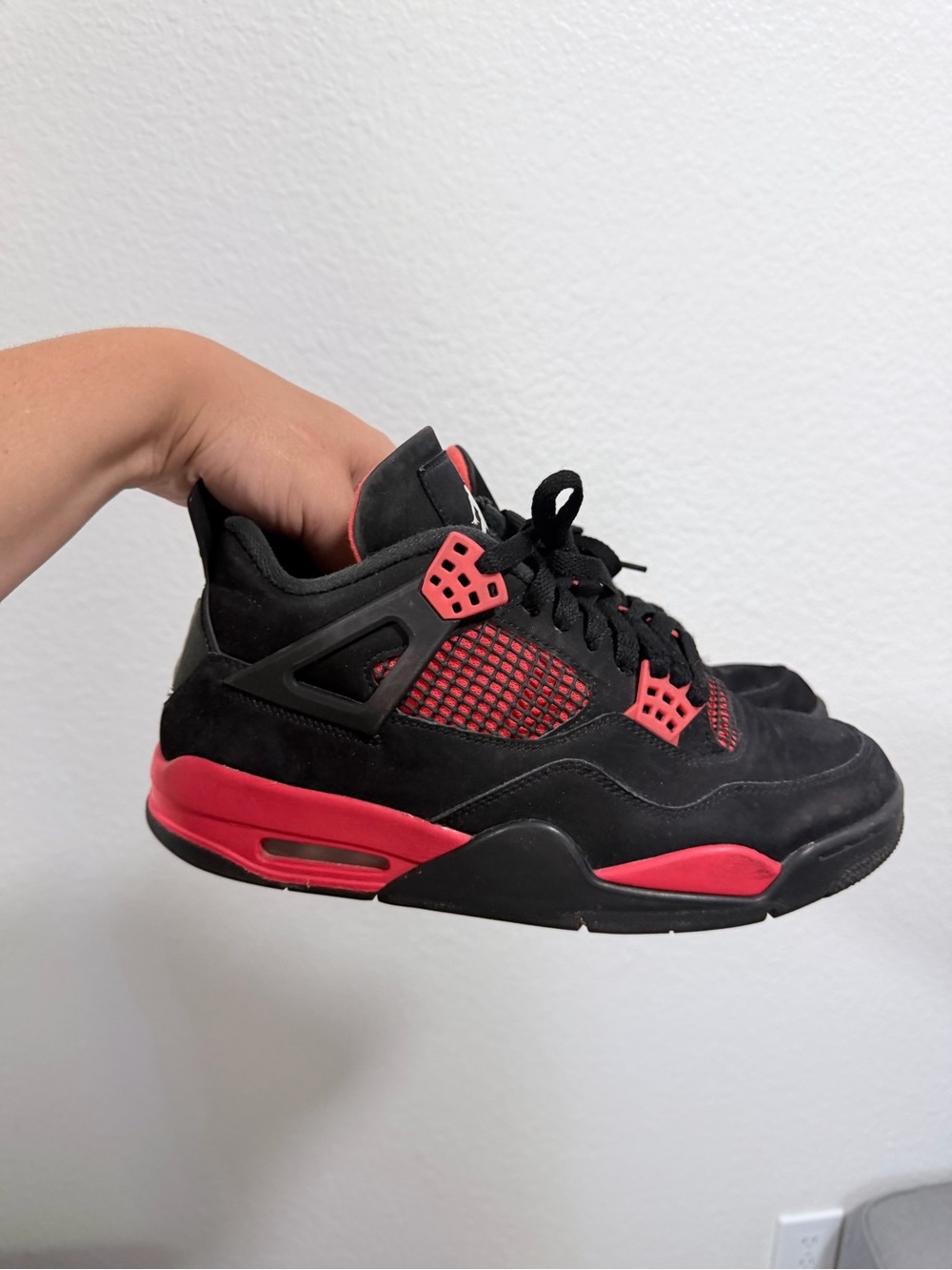 Jordan retro 4 black and red - Picture 6 of 11
